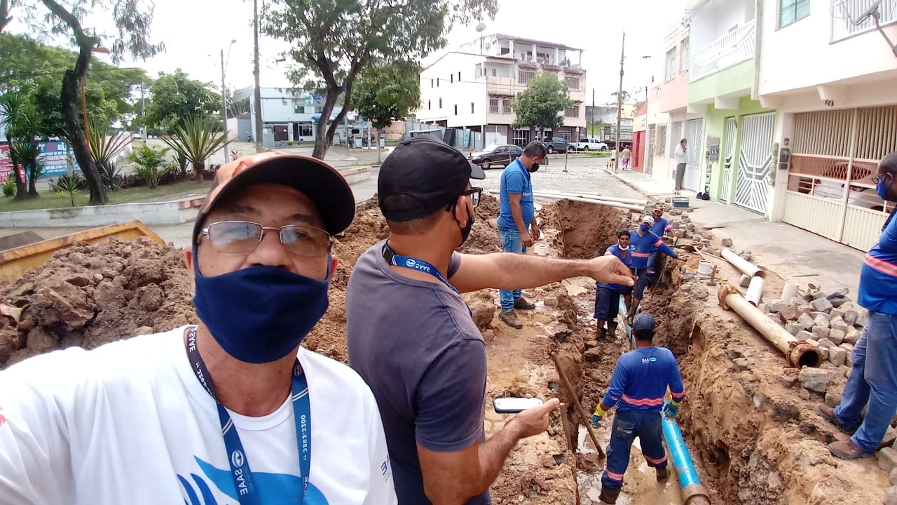 Itapetinga Rede Estourada Na Rua Brumado Comprometeu Abastecimento Em